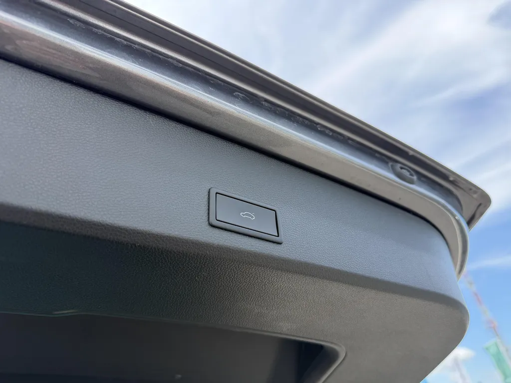 Achat voiture occasion à deux pas de Lillebonne : SEAT Ateca 2.0 TDI 150 ch DSG7 Style disponible en Normandie