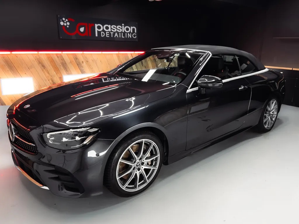 Exemple d'une brillance incomparable avec le traitement céramique Gtechniq 9 ans crystal serum ultra 