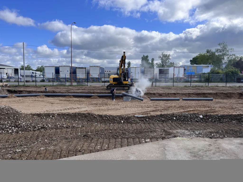 Travaux de terrassement, de plateforme, et d'application d'enrobés pour un site technique poids lourd – Mâcon (Saône-et-Loire)