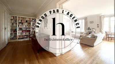 Lieu unique à la vente, situé au 3ème étage d'un bel immeuble 1930, bel appartement traversant de 107,39 M2 à Saint-Germain-en-Laye.