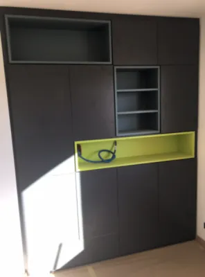 aménagement d'une façade de placards pour une chambre pour enfants