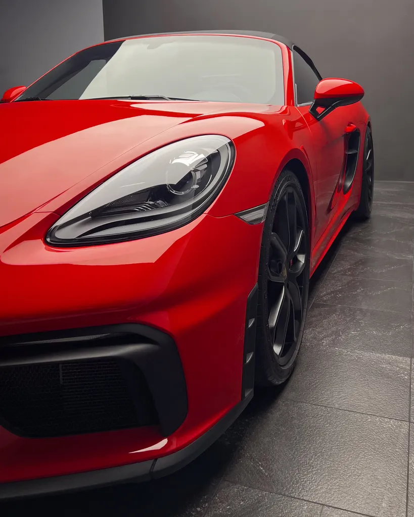 Sublimez votre Porsche 718 Spyder grâce à une préparation complète à la vente chez DSP Service au Mans