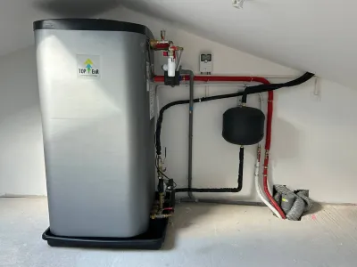 Installation de chauffe-eau solaire dans les combles à La Ciotat à côté d'Aubagne