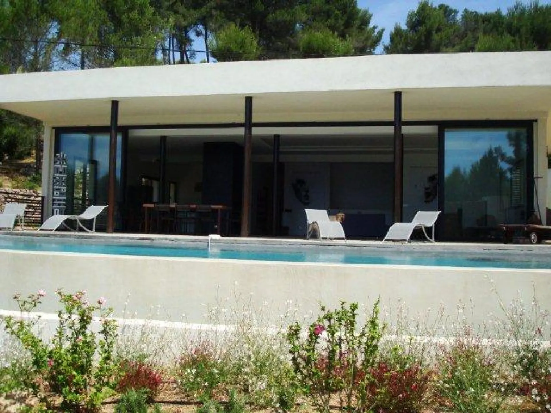 A VENDRE 5 Bandol 300m² habitables sur 5000m², dans quartier résidentiel, avec vue mer