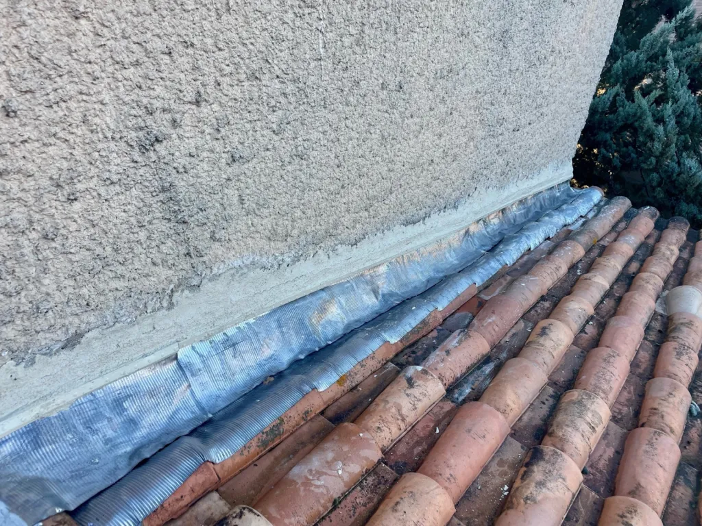 Rénovation de Solin de toiture en Plomb de maison sur Venelles 13770