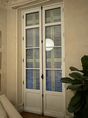 Portes-fenêtres traditionnelles mouton -gueule de loup sur Bordeaux Centre