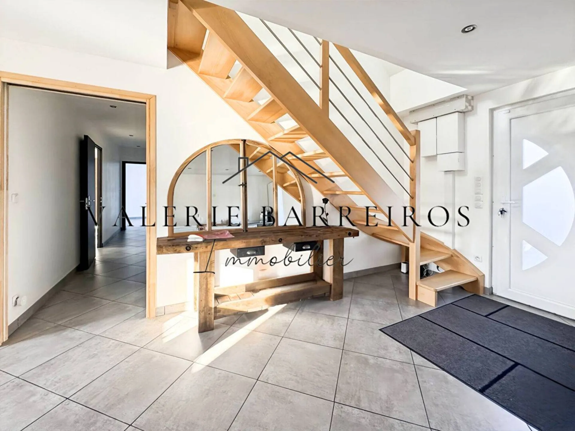 A vendre pavillon individuel de 110 m² édifié sur un terrain de 614 m² sur la commune de LA SAUSSAYE 27370