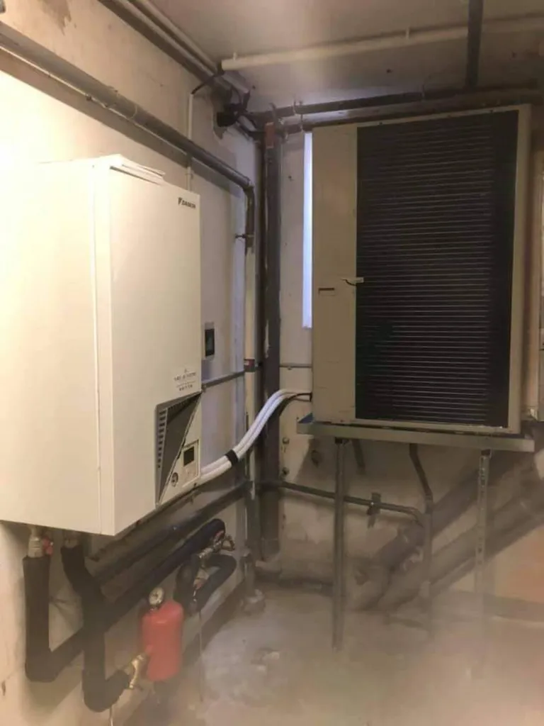 Remplacement de vieilles pompes à chaleur dans un petit hôtel à Vallauris