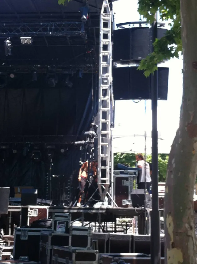 systeme son complet eaw 650z et LA400 avendre d'occasion