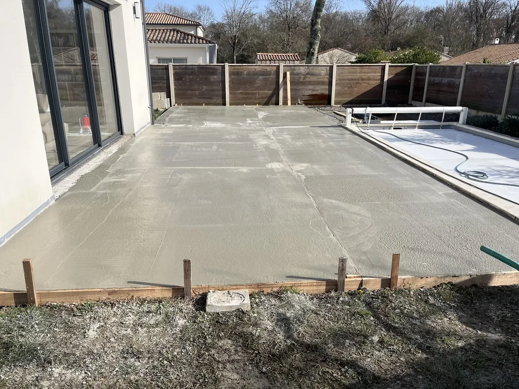Dubos aménagements extérieurs à Andernos les bains chantier de maçonnerie