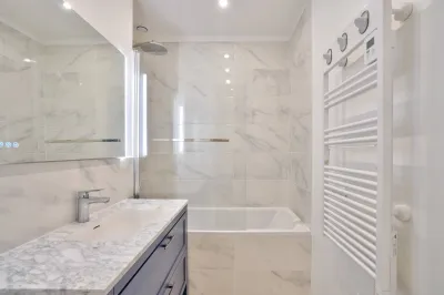 Cherche photographe professionnel pour shooting photo d'intérieur à Ermont