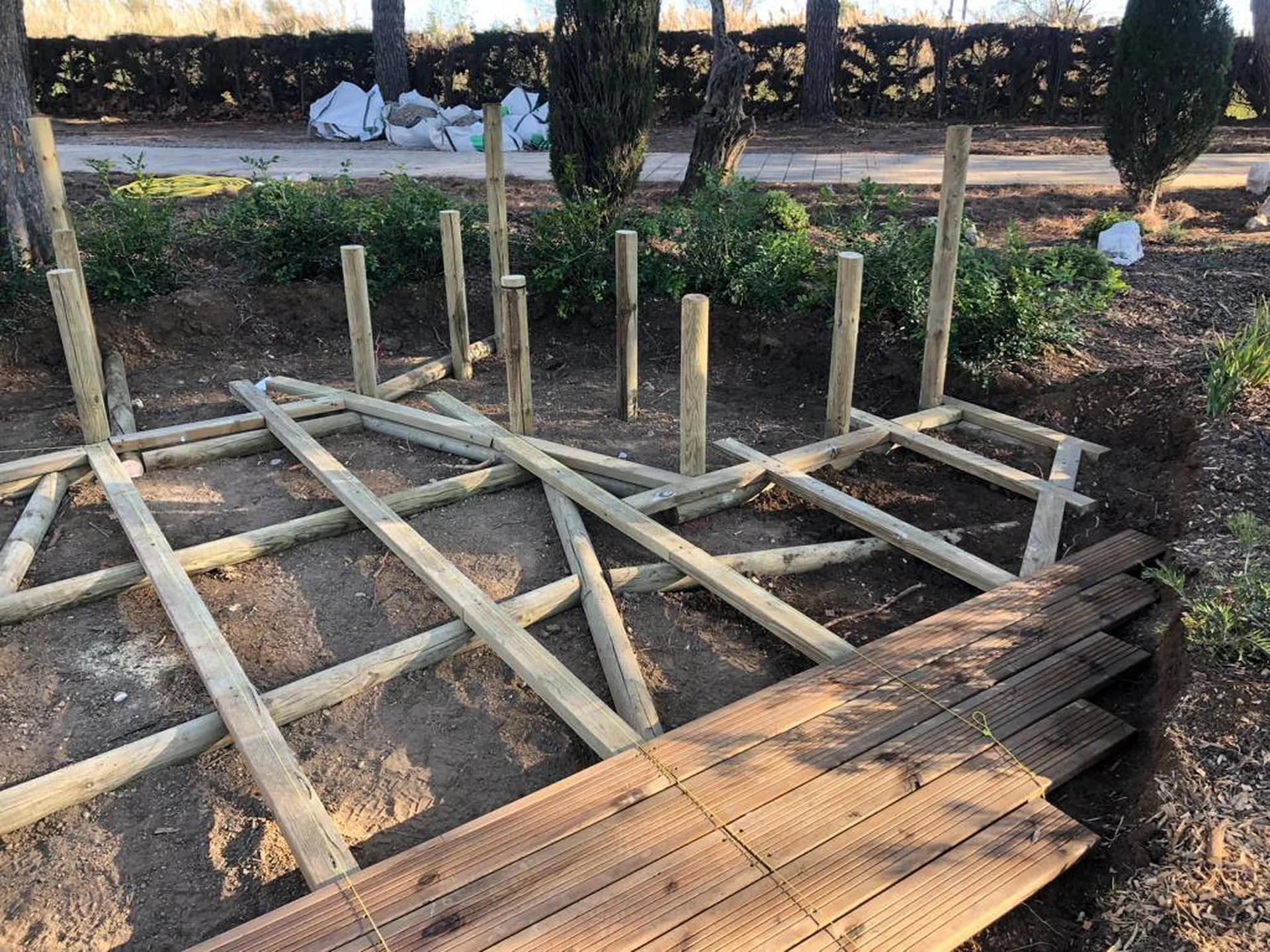 Structure bois pour le festival des jardins à Antibes
