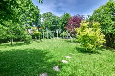 Propiedad 290 m² con un jardín de 1100 m²