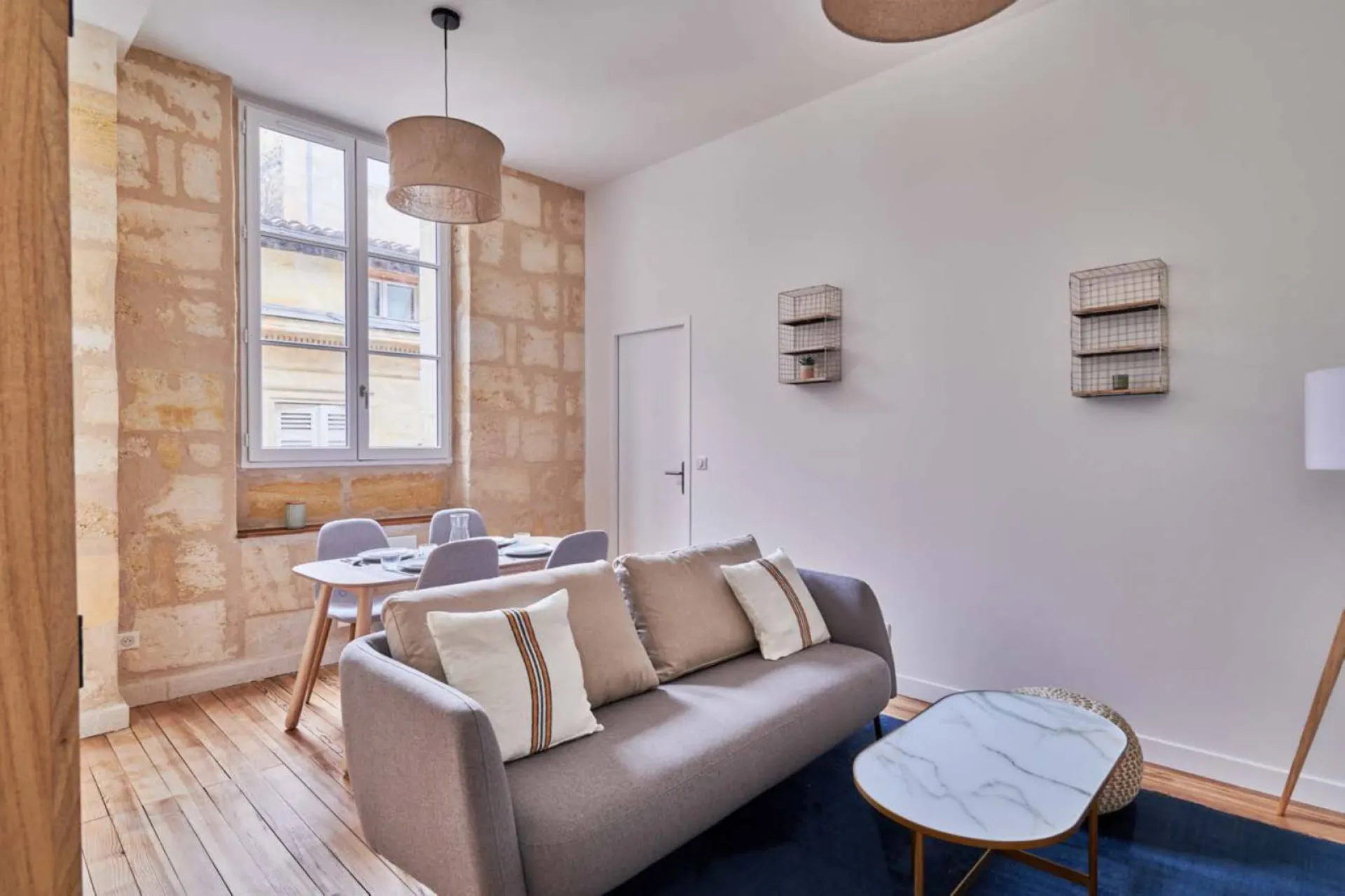 Appartement T3 renové dans le Quartier Saint Paul Bordeaux  