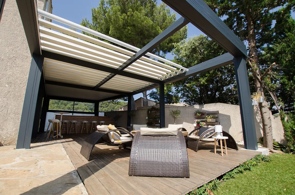 Pergola rétractable Ciel Ouv'air à Fréjus