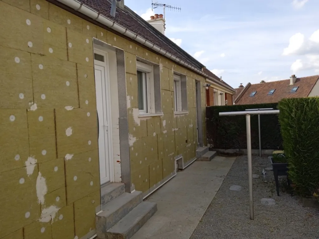 Entreprise RGE pour isolation thermique par l'extérieur en laine de roche avec crédit d'impôt proche Le Havre 76