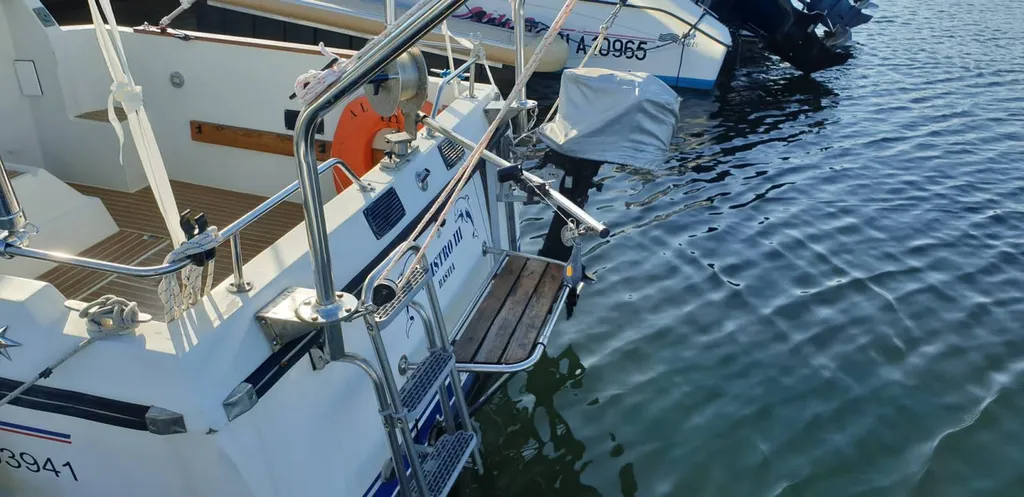 Acheter d'occasion un bateau roigide pour la pêche Var