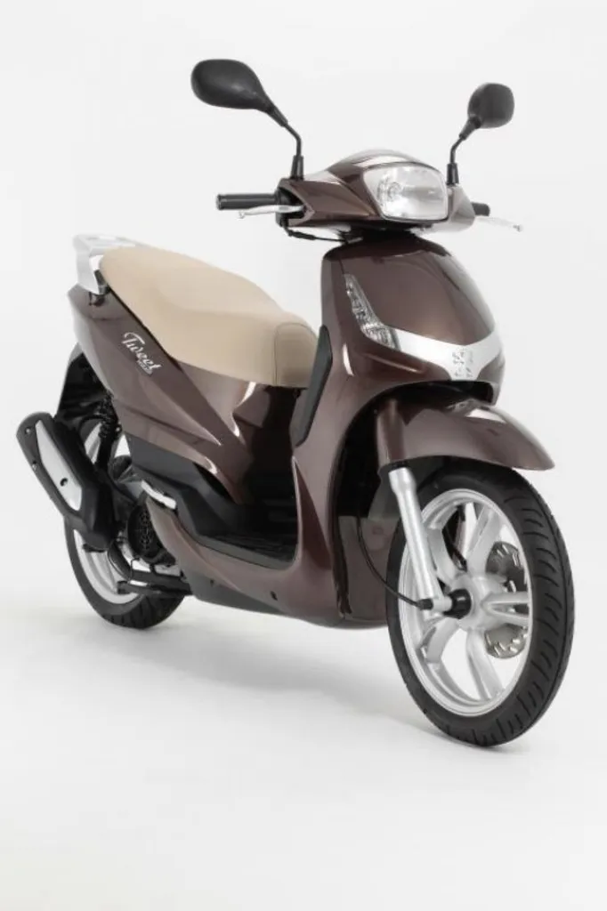 Scooter Peugeot Tweet