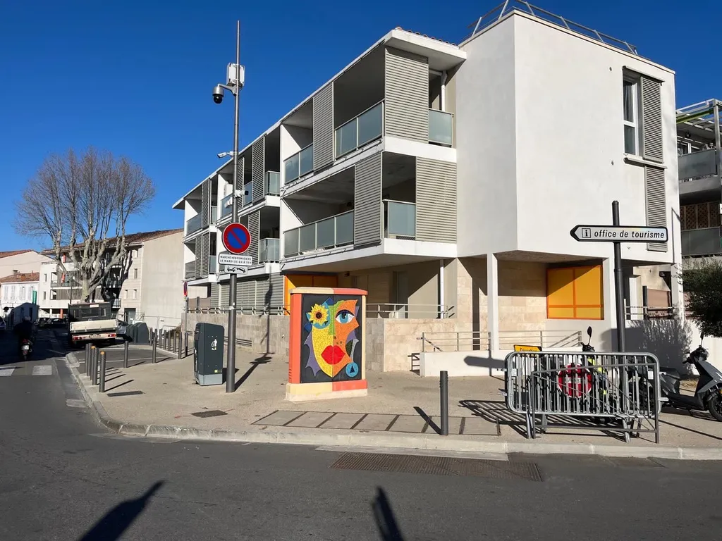 Remplacement de garde-corps suite à sinistre sur un immeuble sur Istres