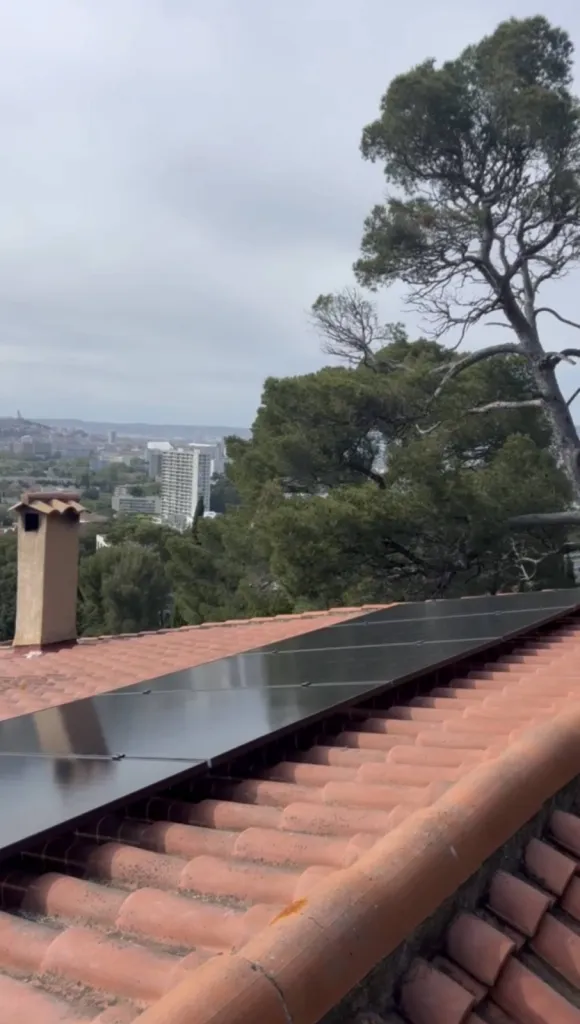 Installation de 6 panneaux solaire Dualsun 3kwC dès 5 990€ avec Provence Energie Solaire Services