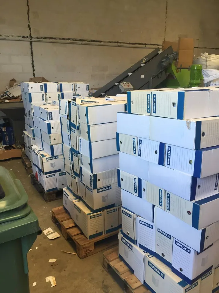 Collecte et destruction d'archives à Bègles et Villenave d'ornon