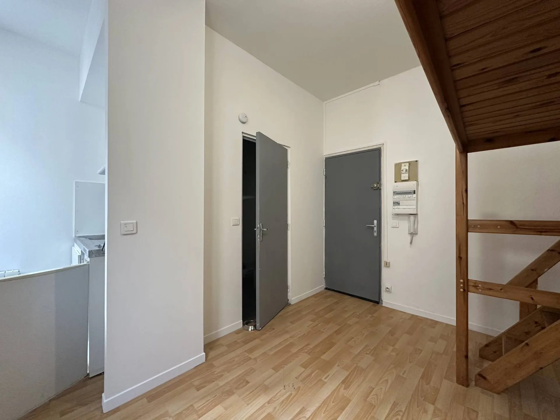 Studio en rez-de-chaussée de 17m² en plein cœur de Rouen - Normandie 76.