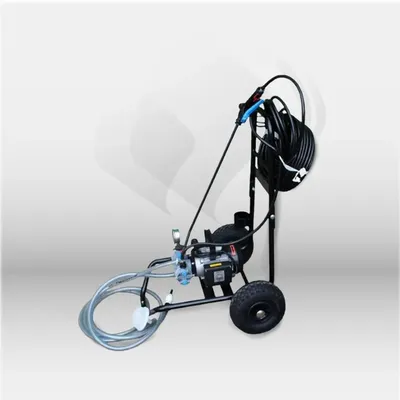 Pulvérisateur électrique Mono Sprayer 15 bars utilisé pour nettoyage façade toiture et entretien automobile professionnel en chantier et atelier à Mont-de-Marsan, Landes (40), Nouvelle-Aquitaine et disponible partout en France