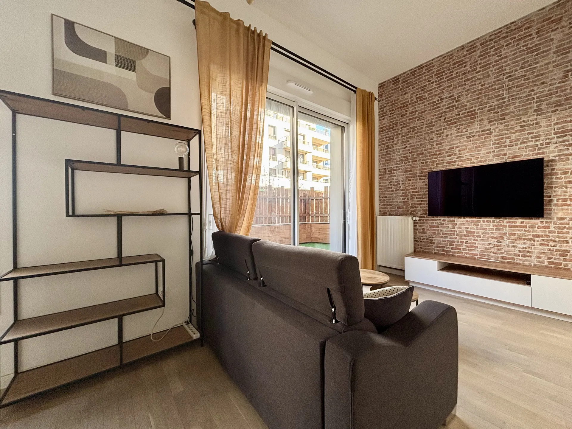 salon de l'appartement meublé st germain 