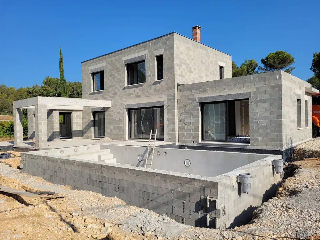 Construction d'une maison contemporaine à Lambesc