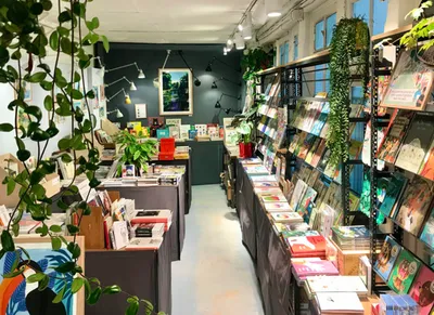 librairie-galerie spécialisée à paris 10e