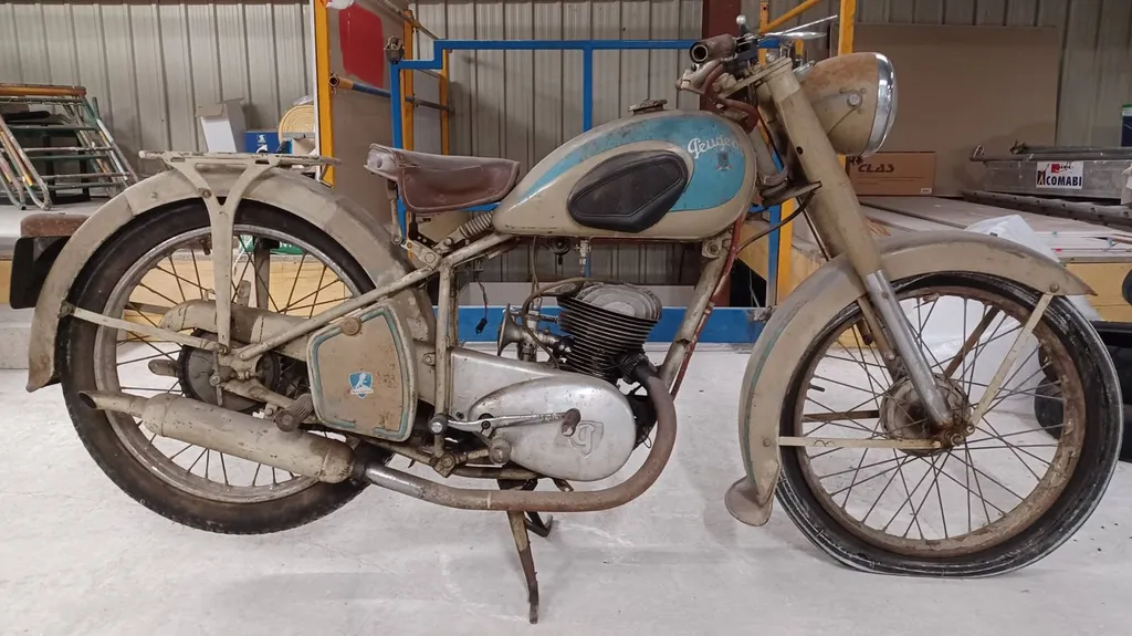 PEUGEOT 175CC DE 1950 T4 OCCASION LA VALETTE DU VAR