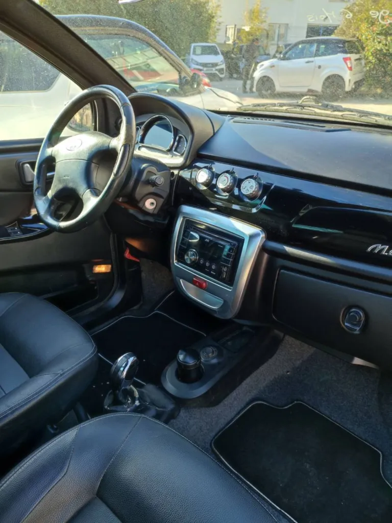 interieur microcar m.go 2 Paris avec moteur DCI occasion hyeres var