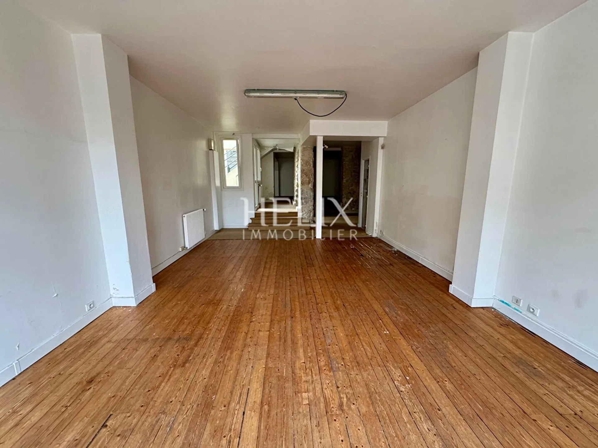 Murs commerciaux à vendre dans le centre de Saint Germain en Laye dans un emplacement recherché