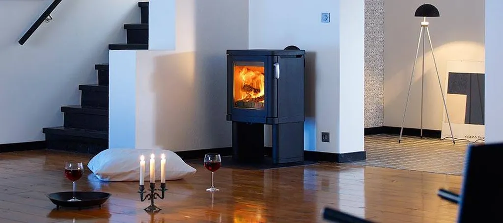 poêle fonte avec plaque de cuisson