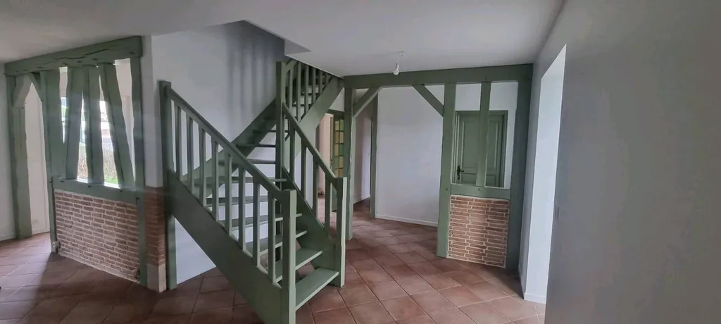 Escalier, poutre, garde corp vert BRENTA de chez ARGILE