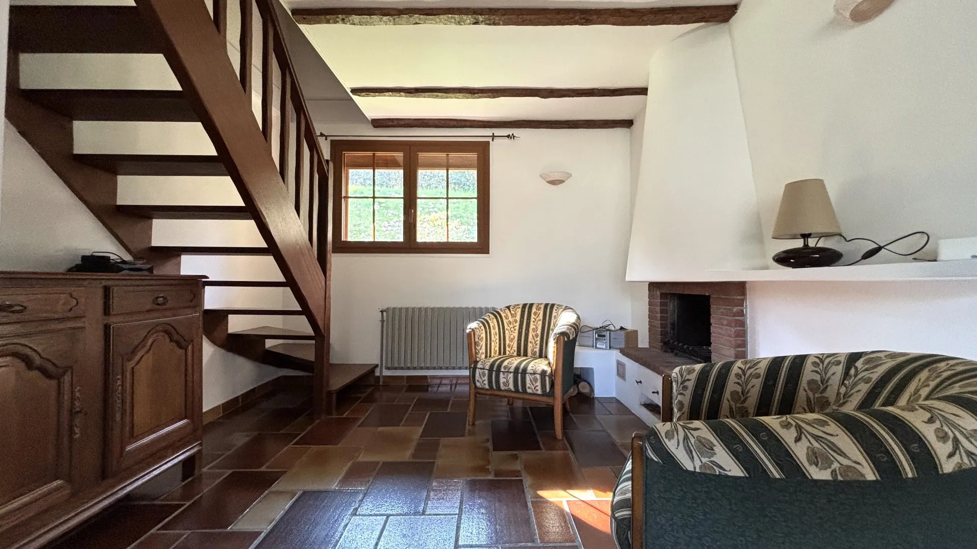Jolie maison en toit de chaume avec 4 chambres avec sous-sol complet, proche du centre-ville du Tréport (76470), Normandie.