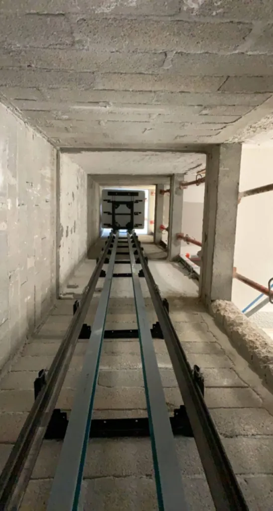 Une réalisation 6 niveaux VIMEC E10 en intérieur pour un cabinet médical près d'Arles Bouches du Rhône