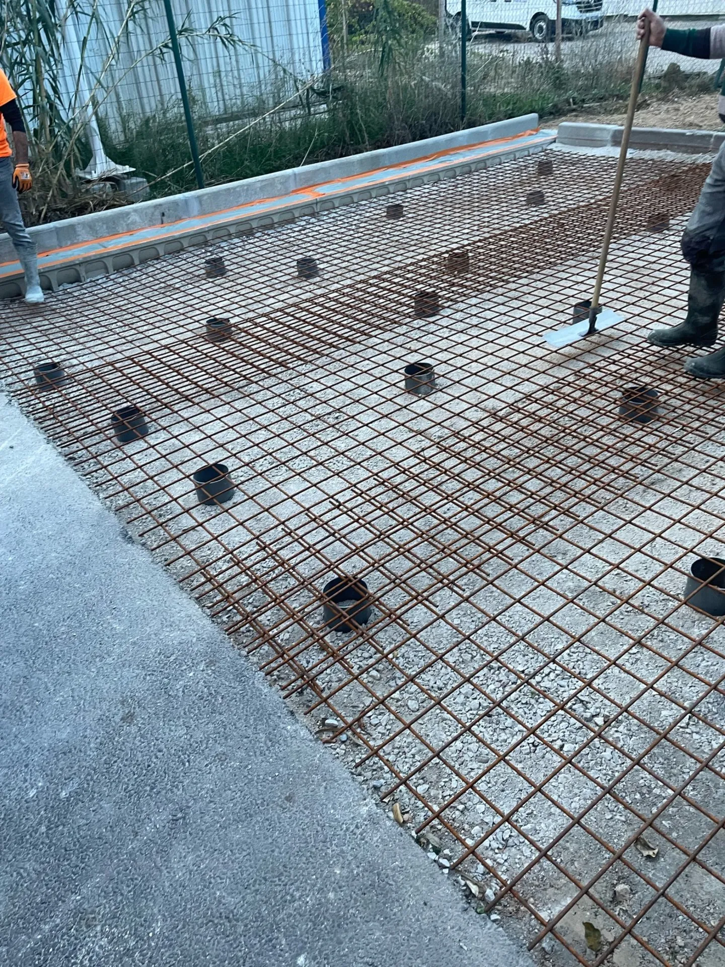 Création d'une dalle pour un centre de lavage à Vitrolles