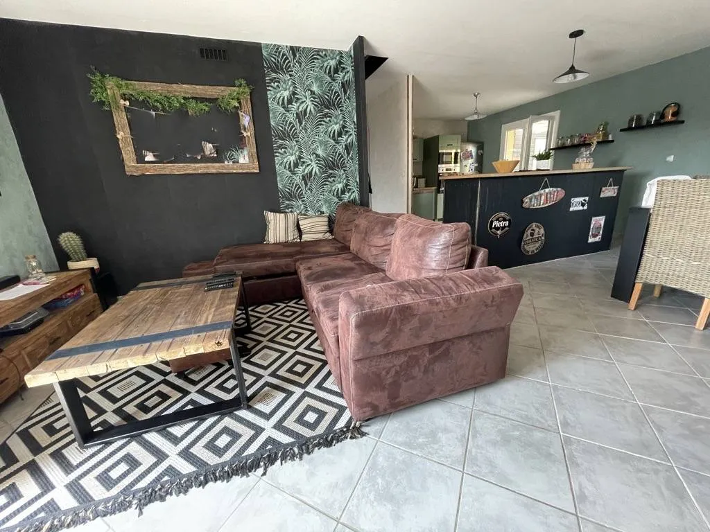 A vendre pavillon de 86 m² habitable sur un terrain de 300 m² sur la commune de ST PIERRE LES ELBEUF 76320