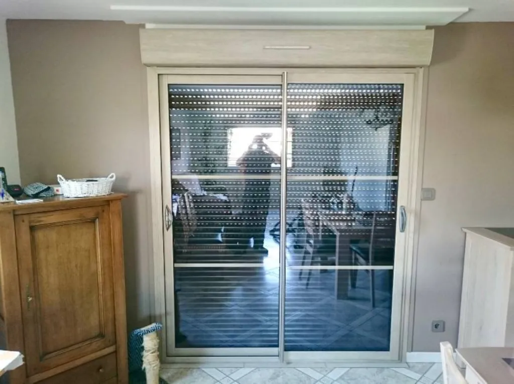 Faire installer des fenêtres en PVC, en aluminium ou en mixte PVC/Alu pour une maison en rénovation proche de Fécamp (76)