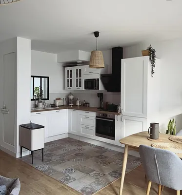 Pose parquet stratifié hydro résistant et esthétique sur mesure à Gradignan pour tous types d’intérieurs