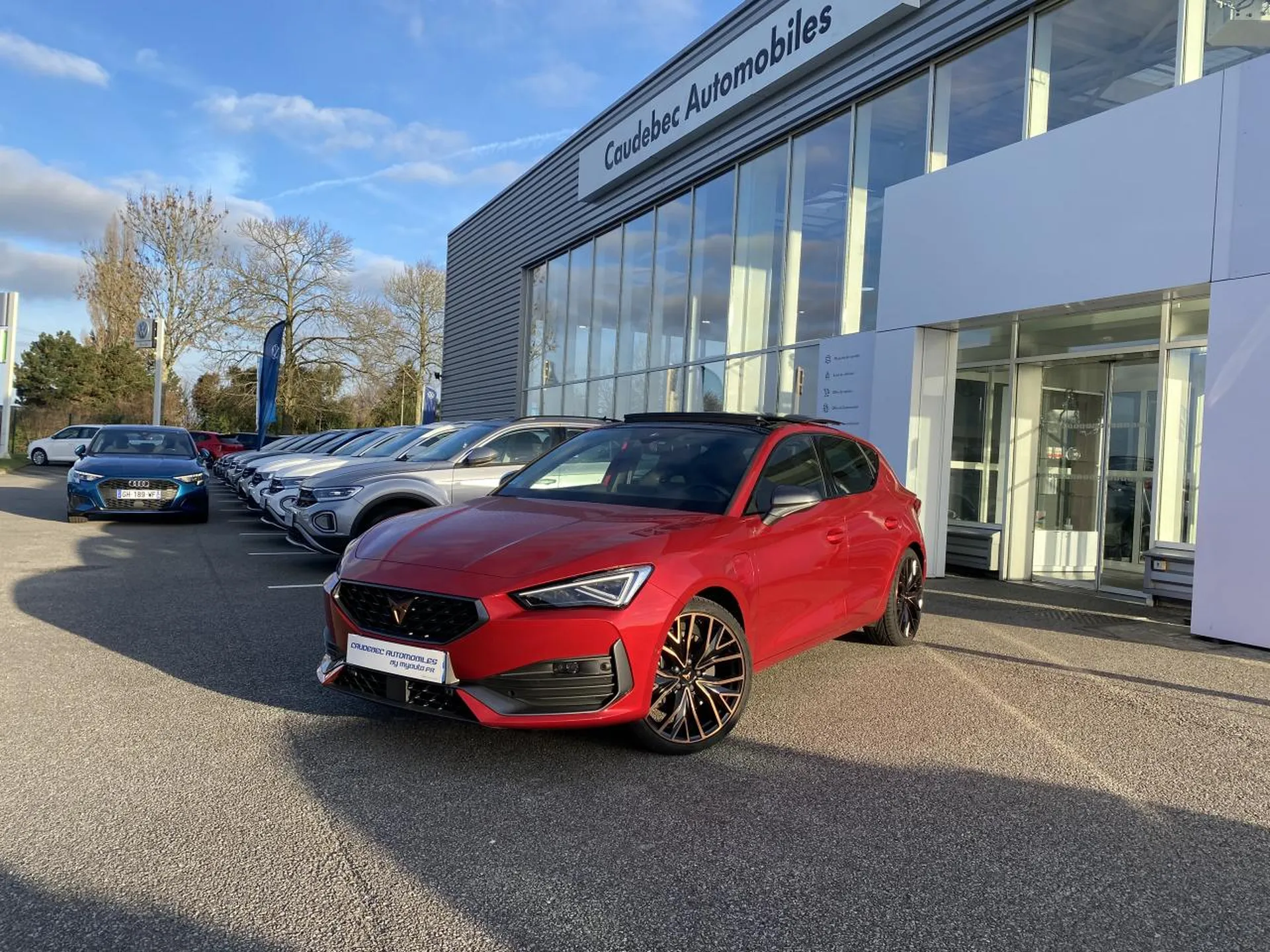 CUPRA Leon d’occasion 1.4 e-Hybrid 245 VZ 2023 disponible chez votre concessionnaire proche du Havre