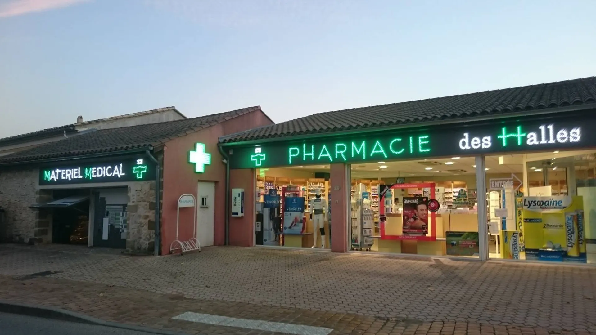 Enseigne de pharmacie à diodes Saint Quentin-La-Poterie