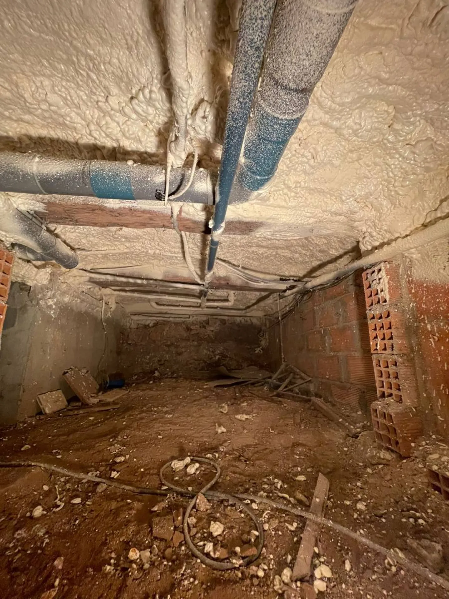 ISOLER UN VIDE SANITAIRE