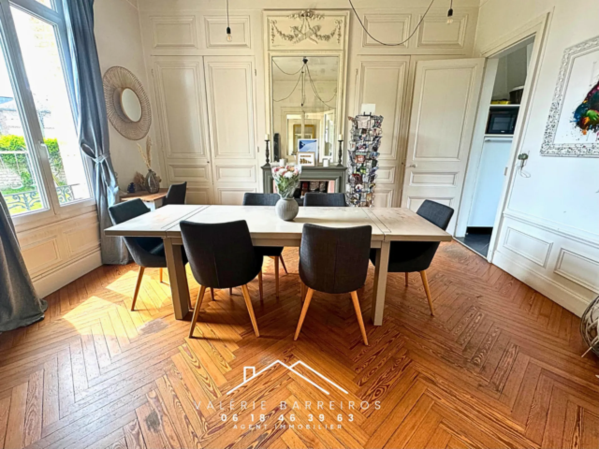 A saisir magnifique maison de maître de 214 m² édifiée sur 1170 m² de terrain sur la commune de ST AUBIN LES ELBEUF