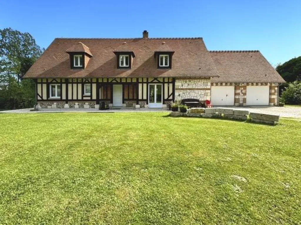 A vendre maison de 185 m² édifiée sur 2023 m² de terrain sur la commune de ORIVAL 76500