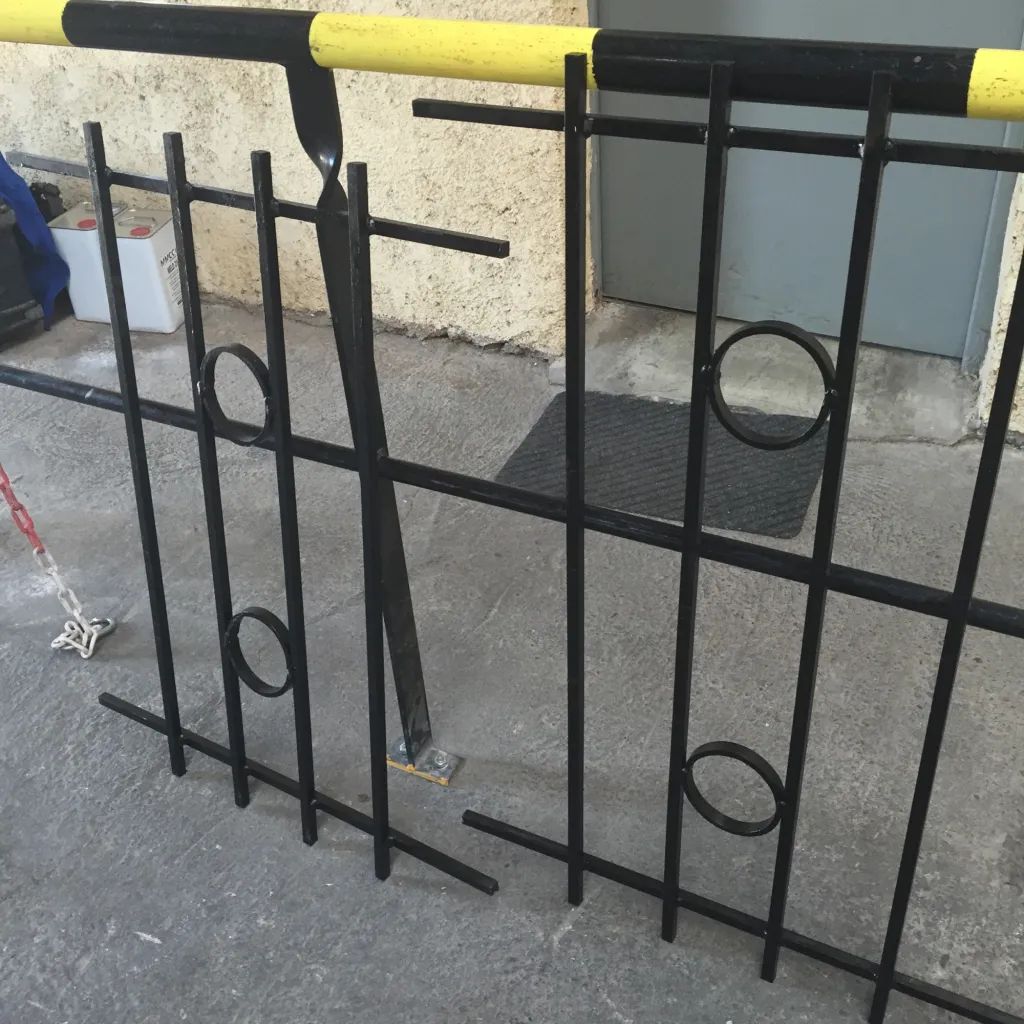 FABRICATION DE GRILLE DE DEFENSE ANTI INFRACTION METALLIQUE A AIX EN PROVENCE 13