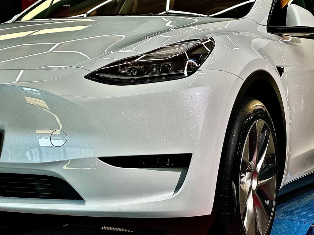 Protection carrosserie tesla model Y Lyon traitement céramique 