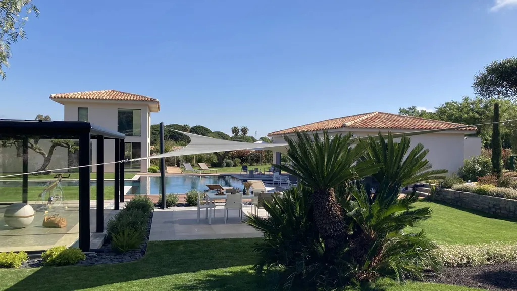 Voile d'ombrage sur mesure  grande dimention a Cannes 