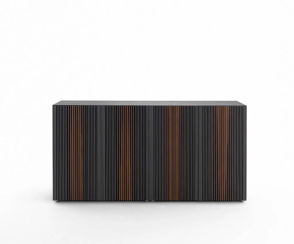 Buffet contemporain laqué et bois à Hyères centre ville près de La Valette du Var